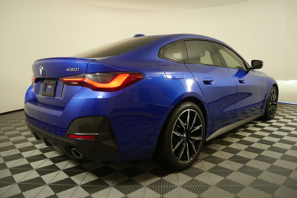 Thumbnail: 2022 BMW 4 Series - 3