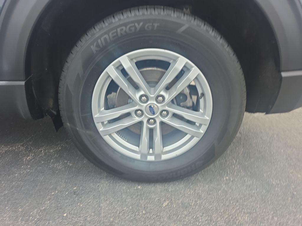 Certified Used 2024 Blue Ford XLT image 15