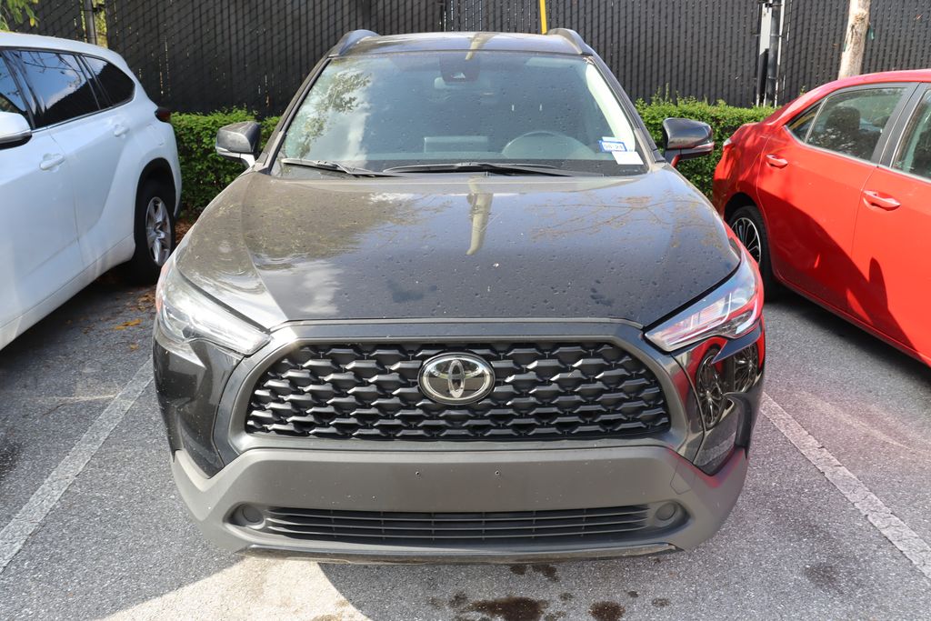 2022 Toyota Corolla Cross LE 5