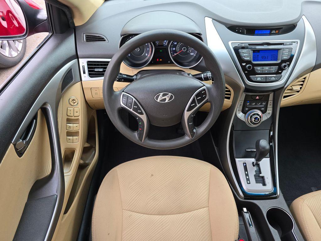 2013 Hyundai Elantra GLS photo 13