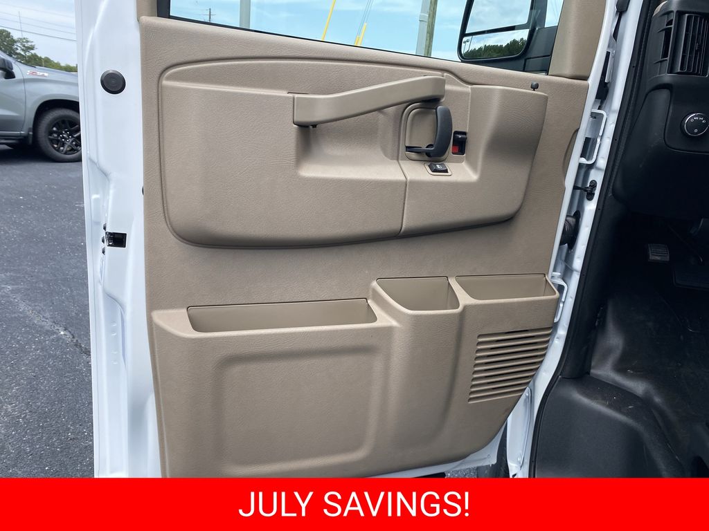 New 2026 Chevrolet Express 2500 Van