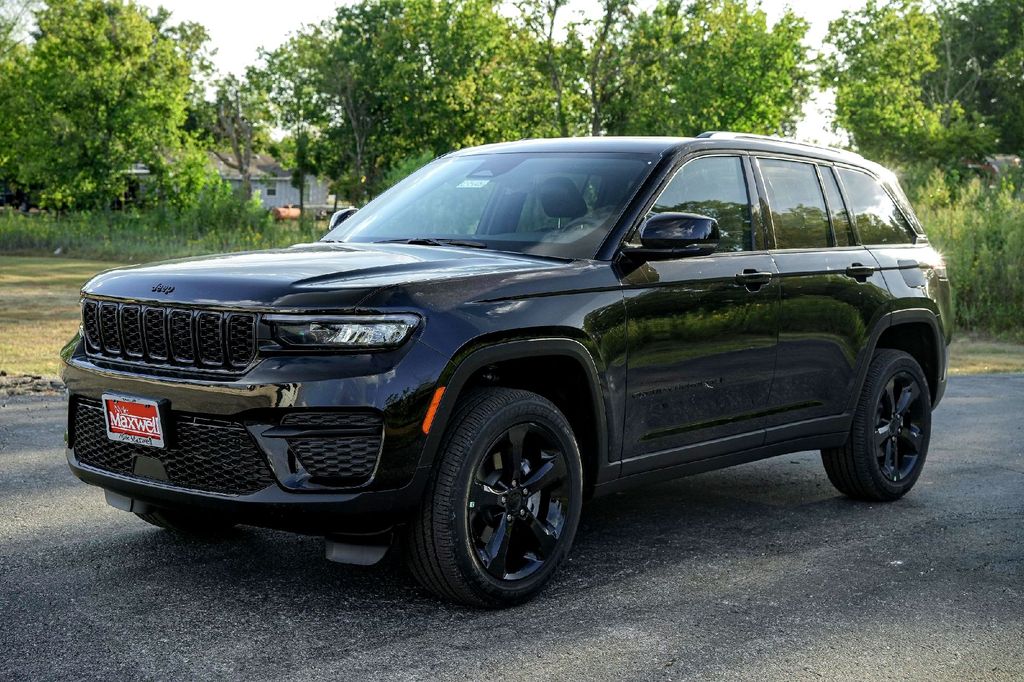 New Car 2025 Jeep Grand Cherokee  Altitude X For Sale Under $50,000 In Taylor, Texas