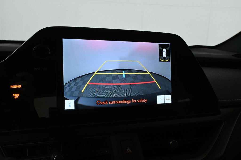 Thumbnail: 2025 Lexus UX - 25