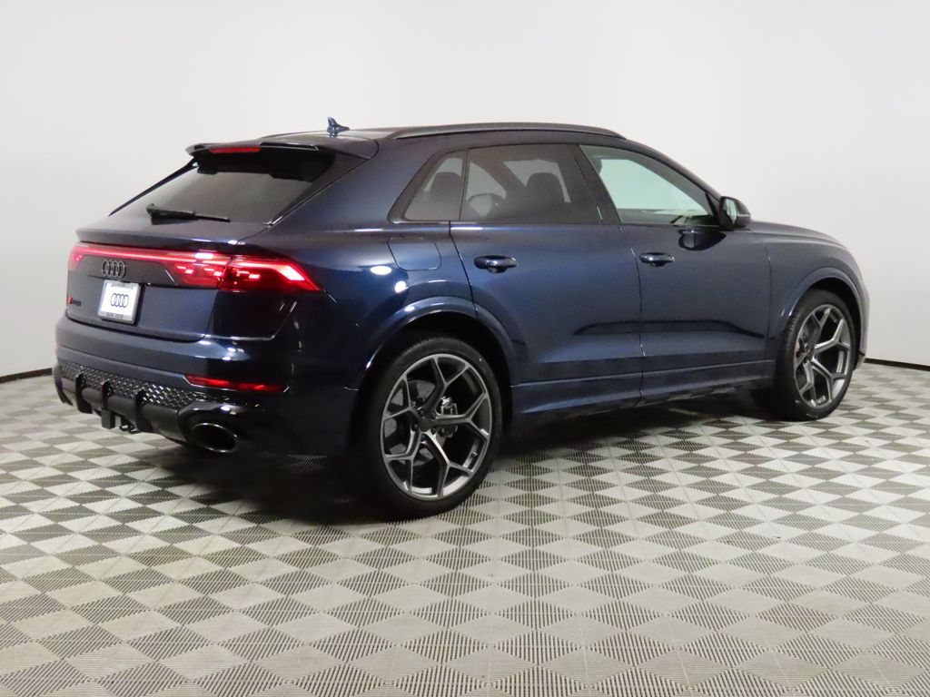 Thumbnail: 2026 Audi RS Q8 - 5