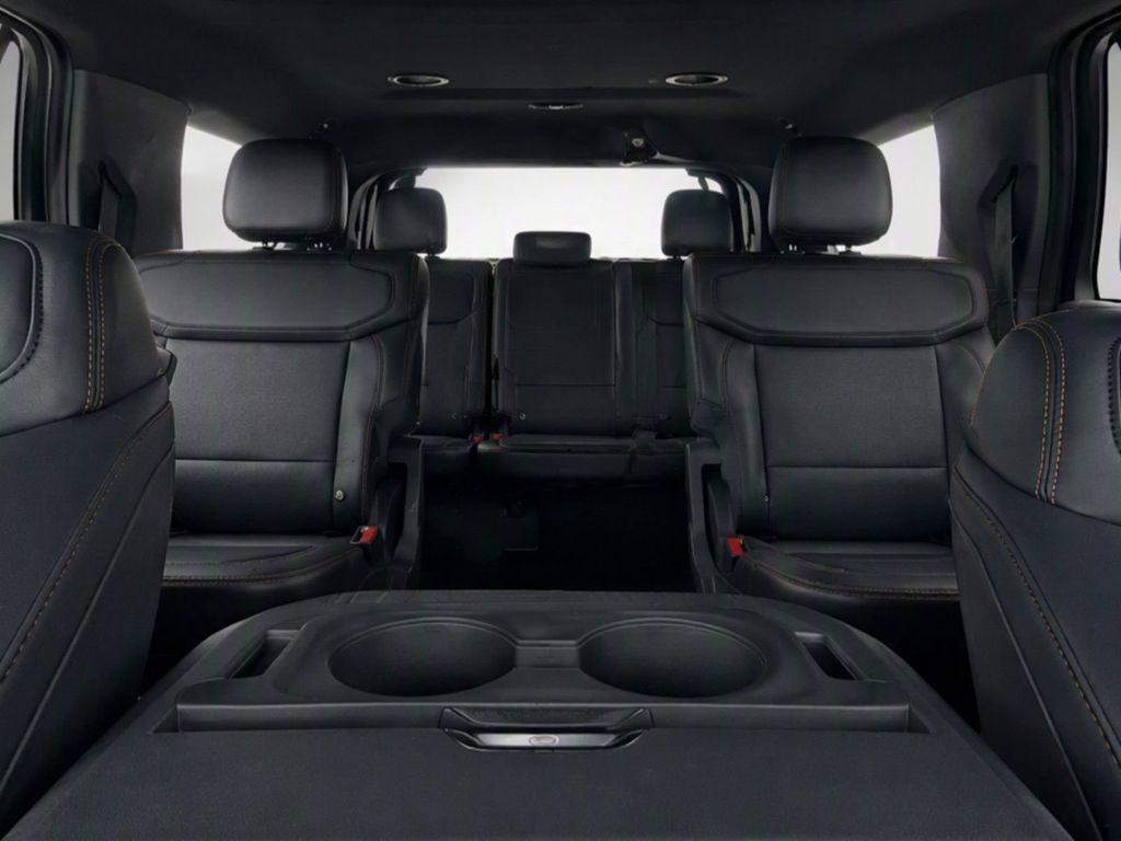 New 2027 Star White Metallic Tri-Coat Ford Tremor® image 18