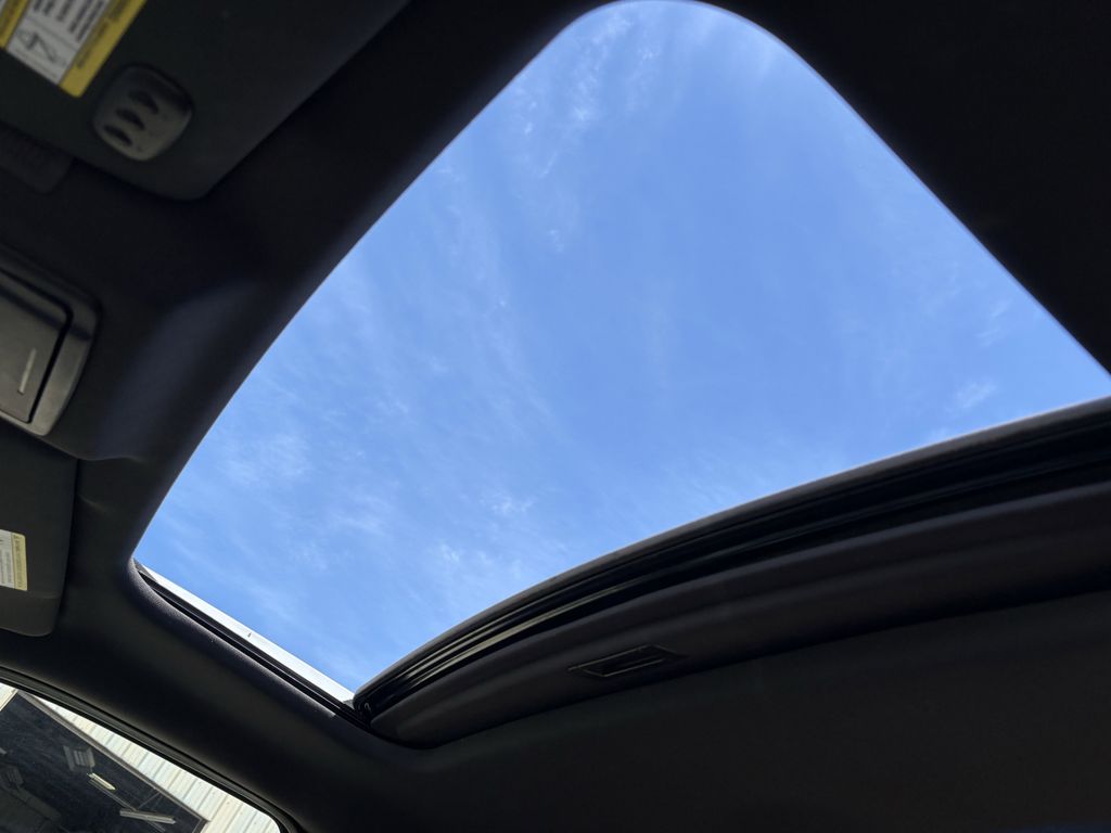 Used 2013 Oxford White Ford FX2 image 19