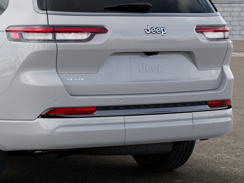 New 2026 White/off-white Jeep Limited Reserve image 13