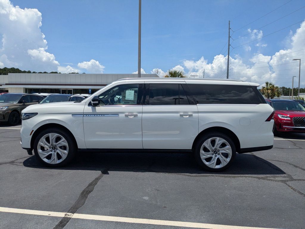 2025 Lincoln Navigator L Reserve