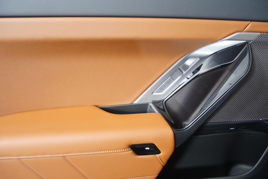 Thumbnail: 2026 BMW 7 Series - 14