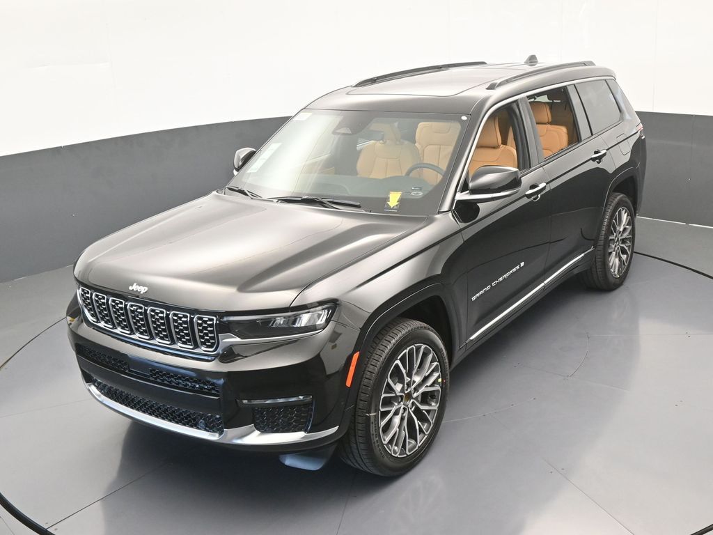 New 2025 Diamond Black Crystal Pearlcoat Jeep Summit image 46