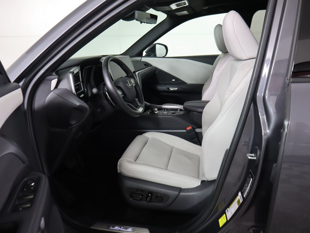 Thumbnail: 2025 Lexus TX - 19