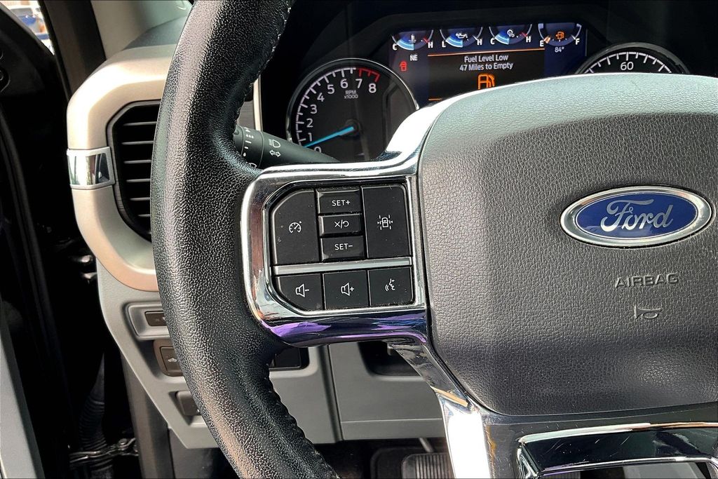2022 Ford F-150 XLT - 11