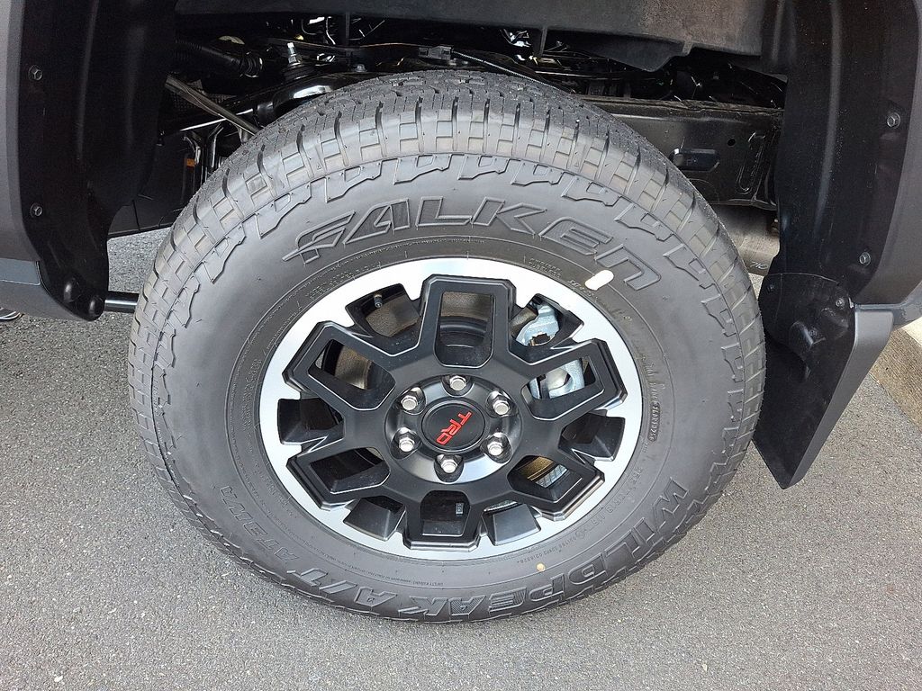 Thumbnail: 2025 Toyota Tacoma - 5