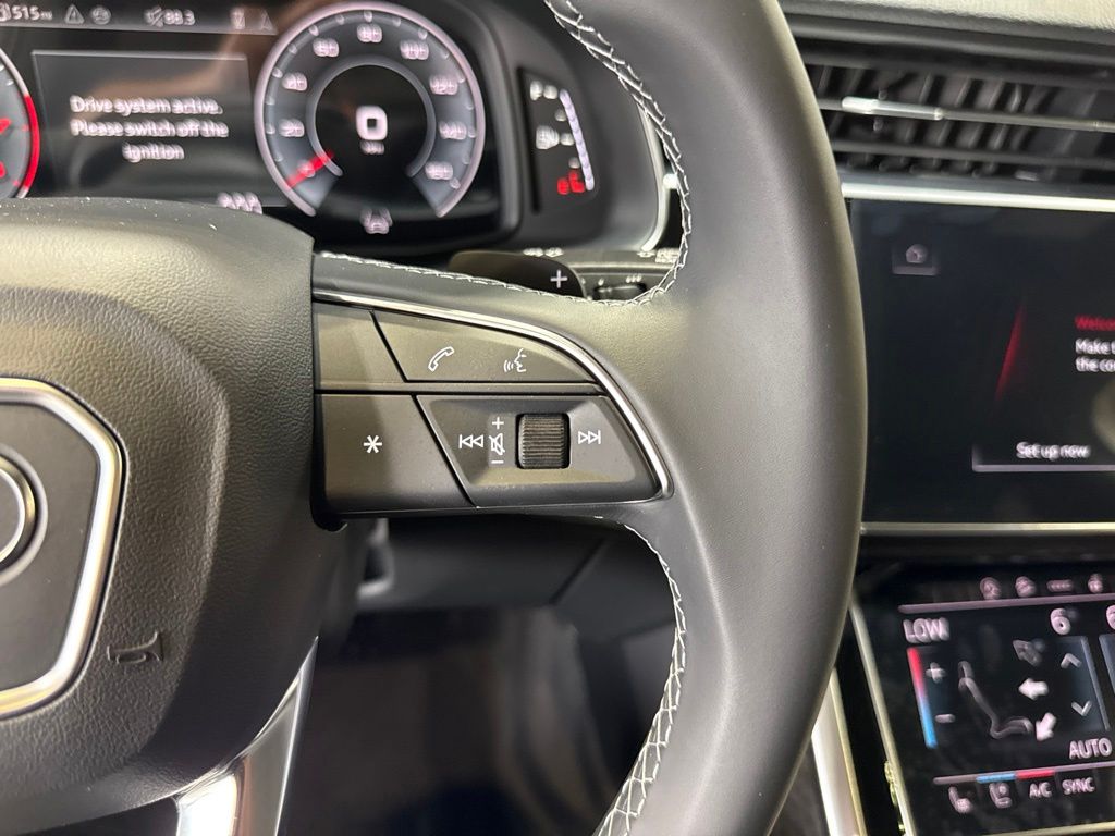 Thumbnail: 2026 Audi Q7 - 31