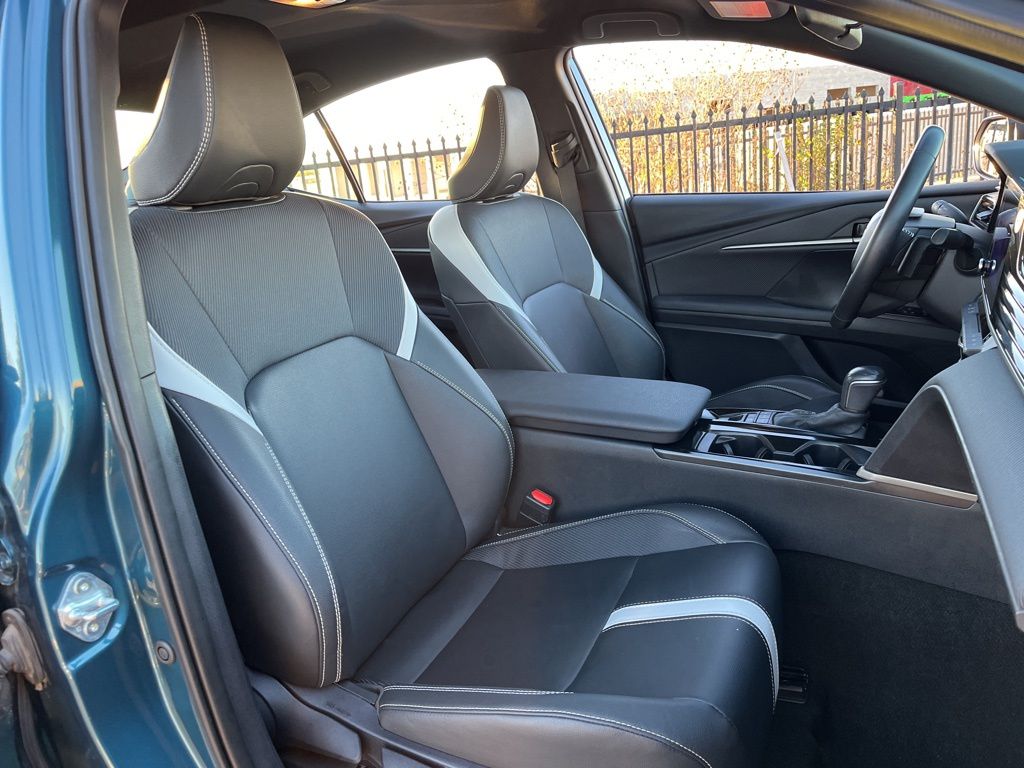 Thumbnail: 2025 Toyota Camry - 27