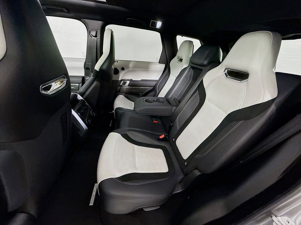 Thumbnail: 2022 Land Rover Range Rover Sport - 25
