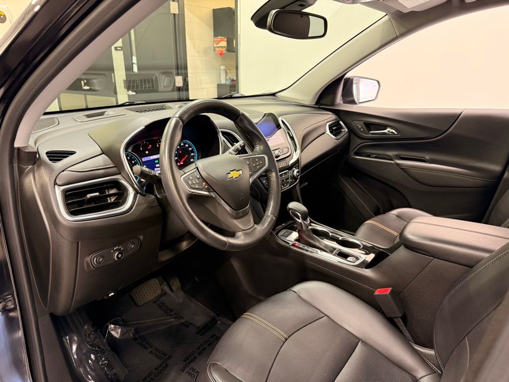 Thumbnail: 2022 Chevrolet Equinox - 11