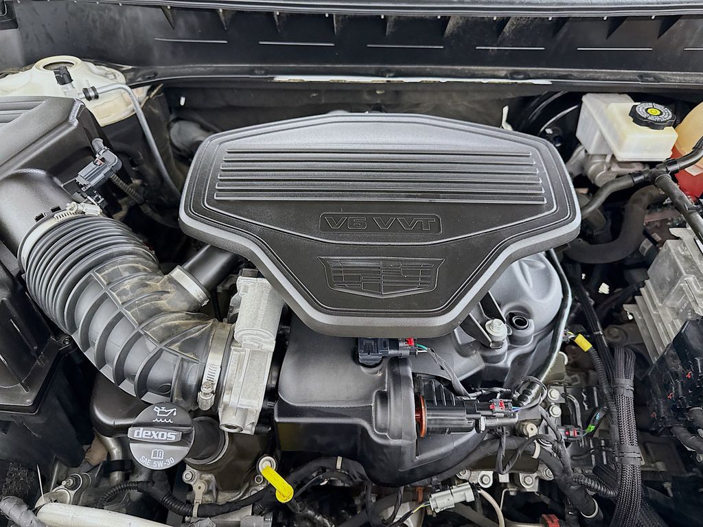 Thumbnail: 2021 Cadillac XT6 - 32