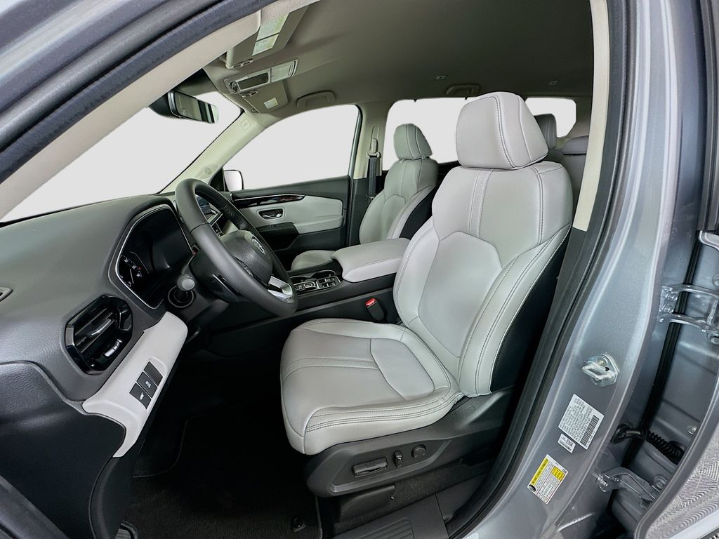 Thumbnail: 2025 Honda Pilot - 15