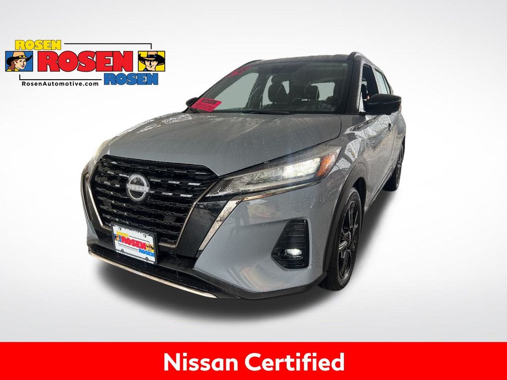 2024 Nissan Kicks SR photo