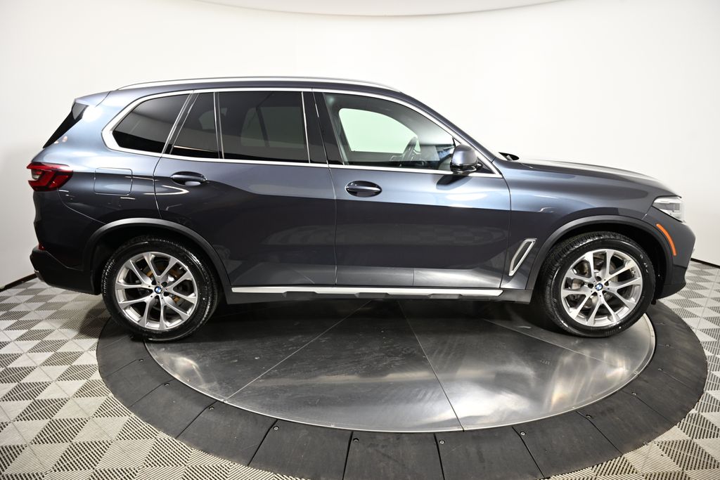 2022 BMW X5 xDrive40i 6