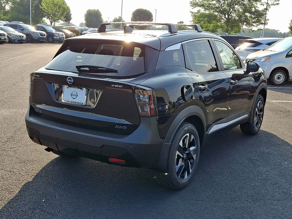 Thumbnail: 2025 Nissan Kicks - 4