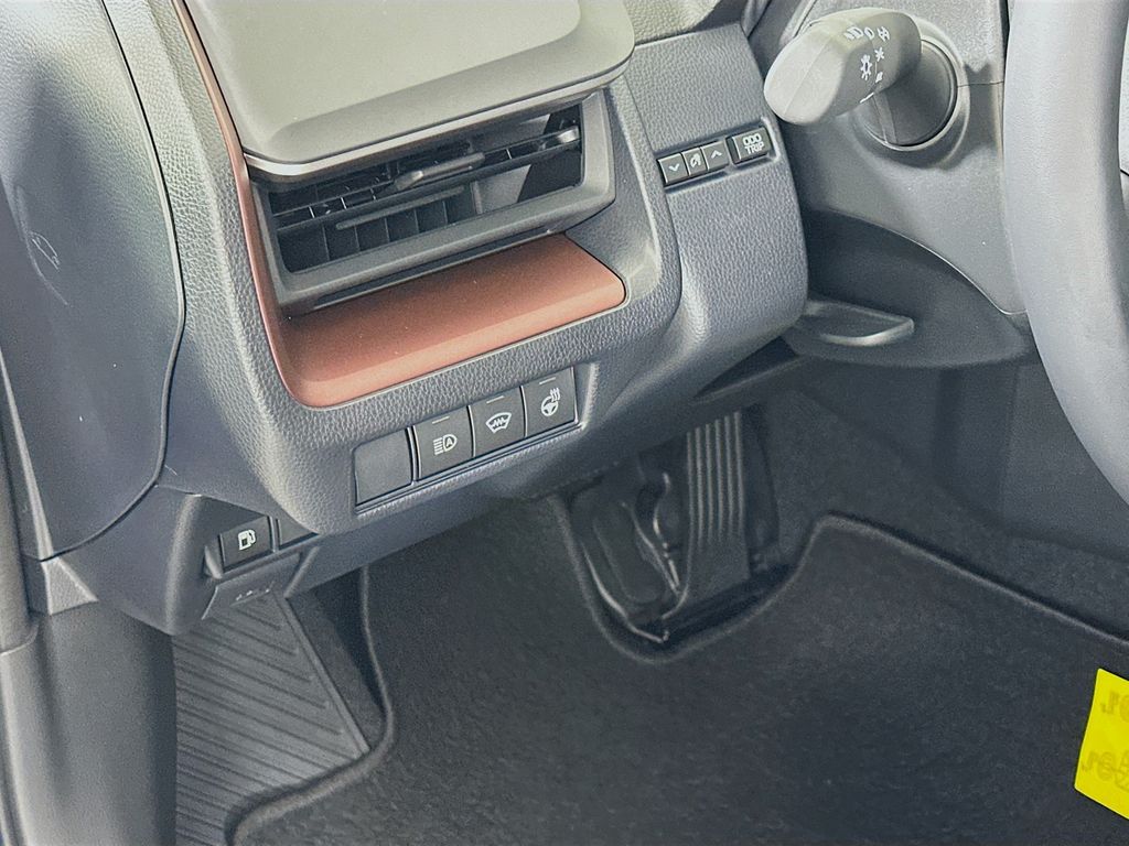 Thumbnail: 2026 Toyota Prius - 10