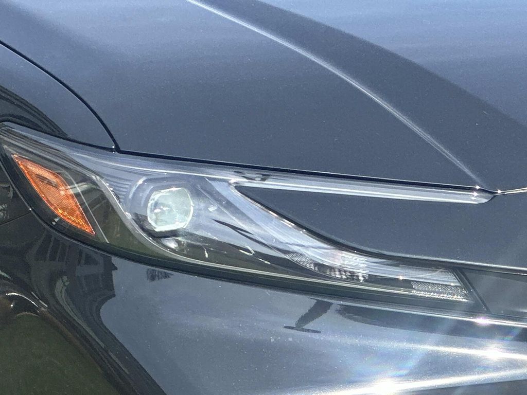 Thumbnail: 2025 Toyota Camry - 5