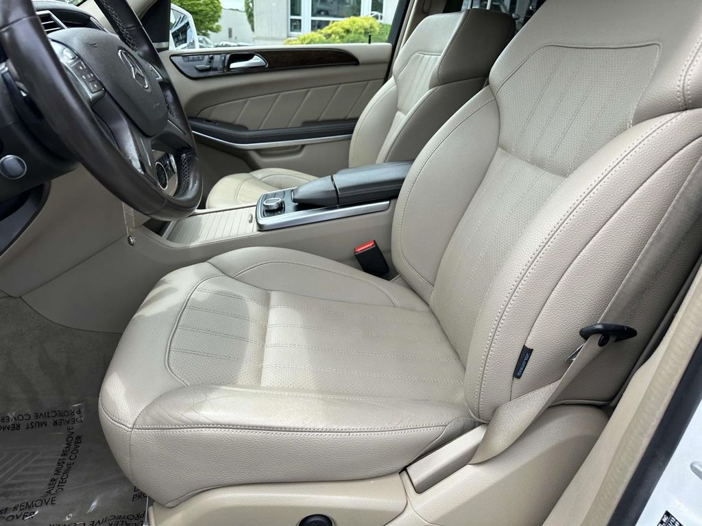 2014 Mercedes-Benz GL-Class GL 450 24