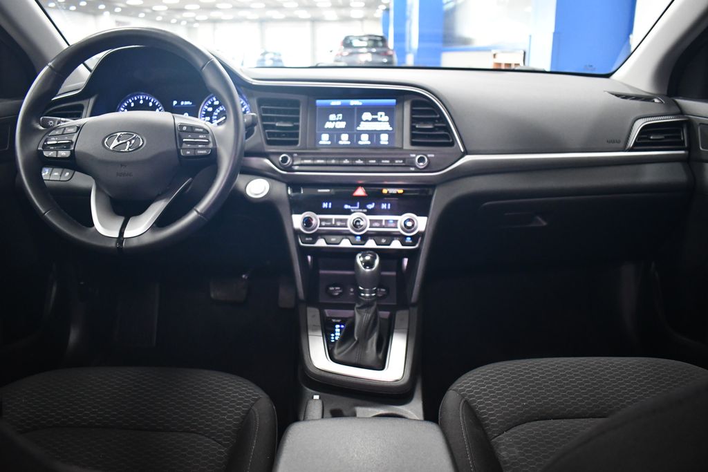 Thumbnail: 2019 Hyundai Elantra - 16