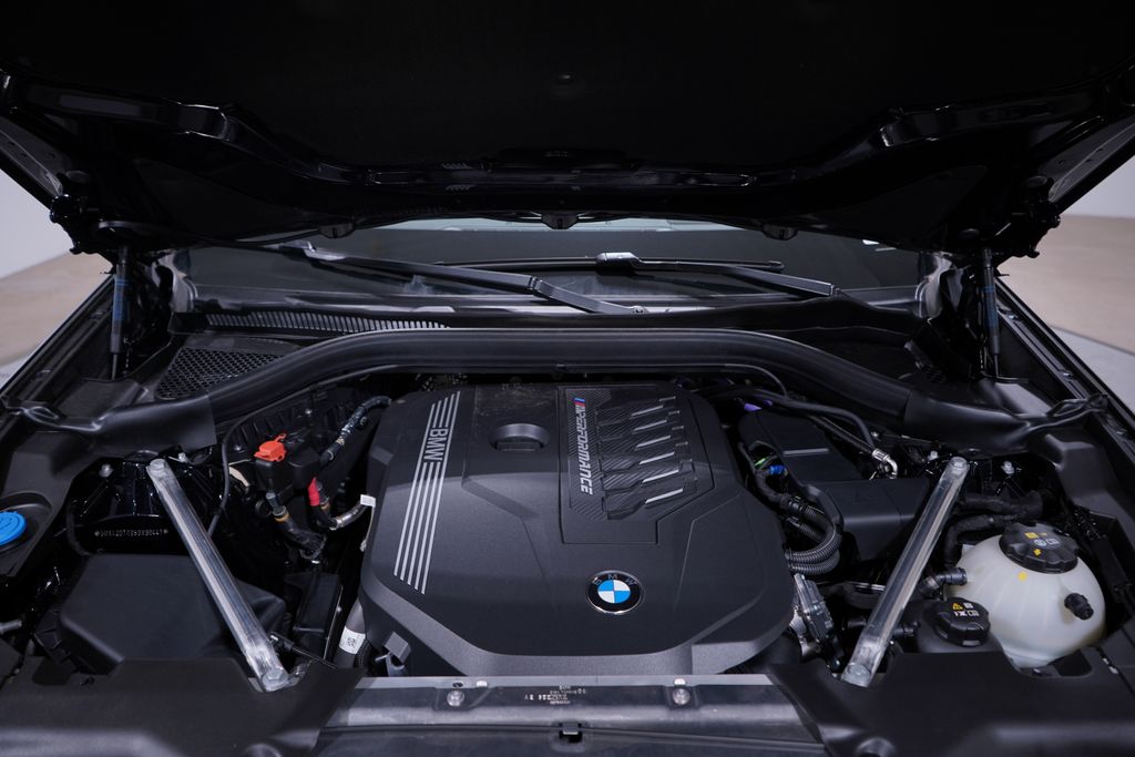 Thumbnail: 2025 BMW X4 - 24