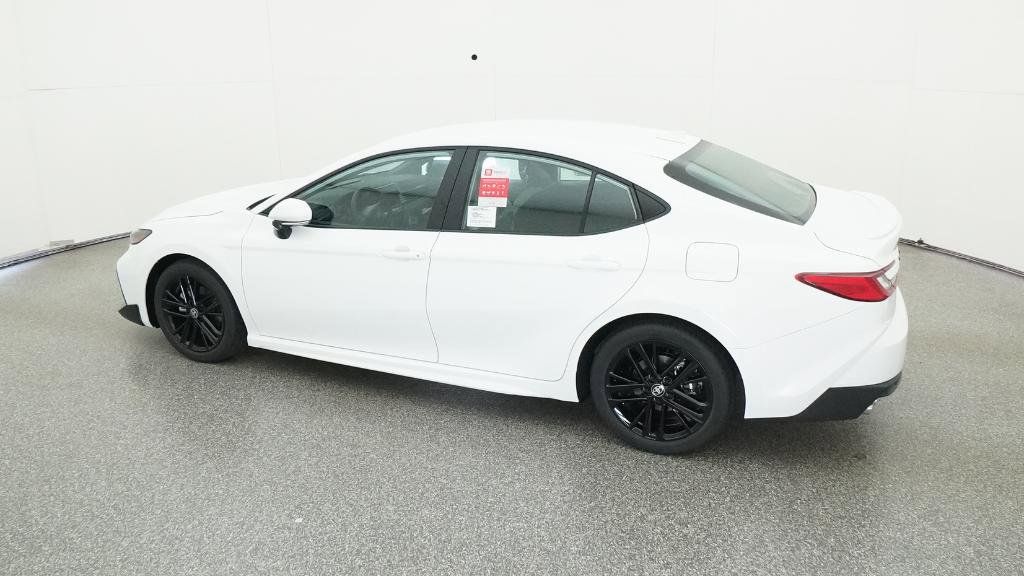 2025 Toyota Camry SE 15