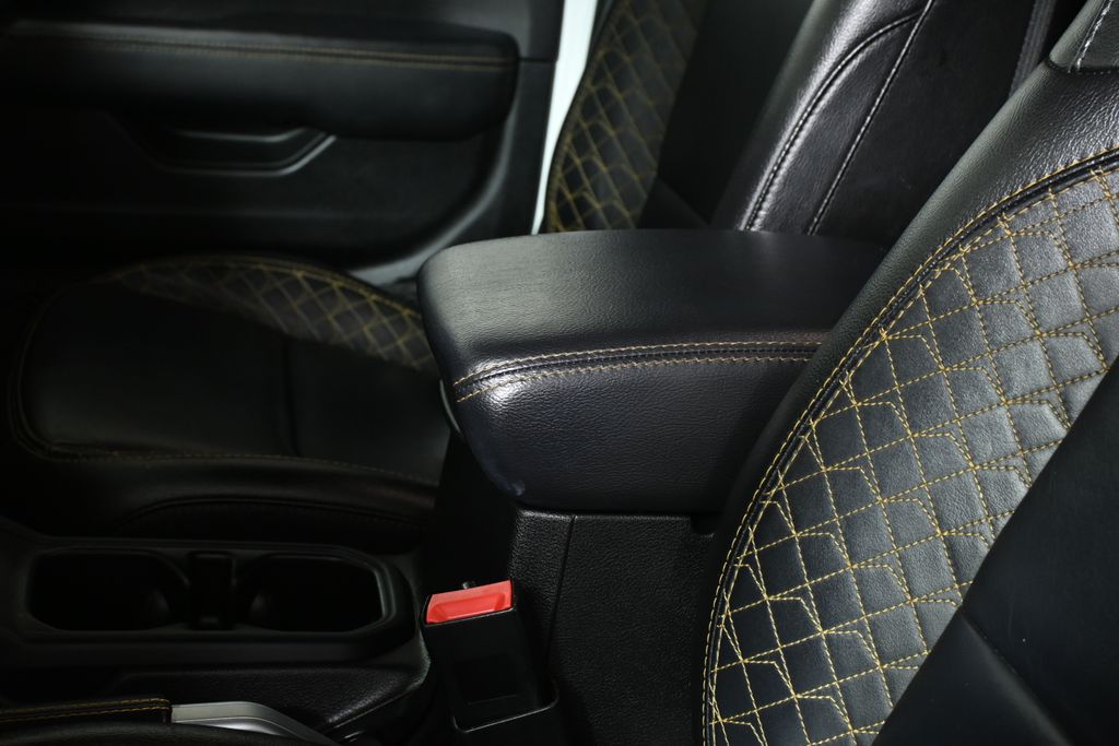 Thumbnail: 2020 Jeep Wrangler - 28