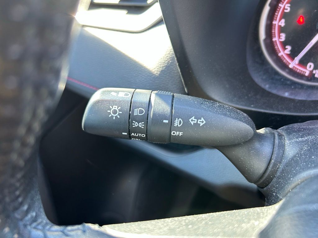 Thumbnail: 2020 Toyota RAV4 - 22