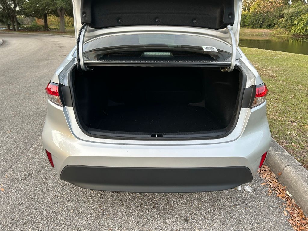 Thumbnail: 2025 Toyota Corolla - 9