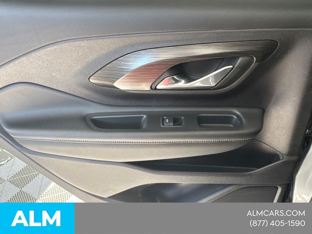 Used 2024 Silver GMC SLE image 24