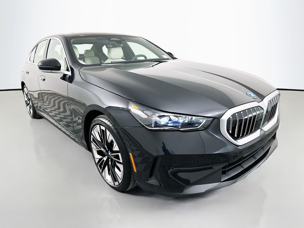 Thumbnail: 2026 BMW i5 - 3