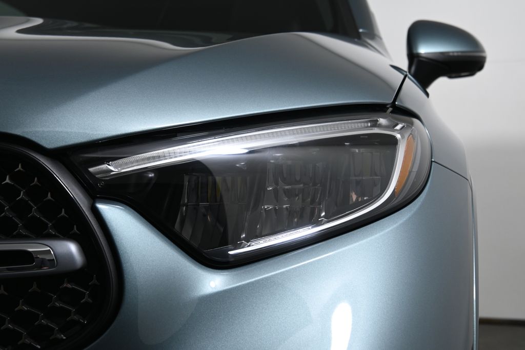 Thumbnail: 2026 Mercedes-Benz GLC - 10