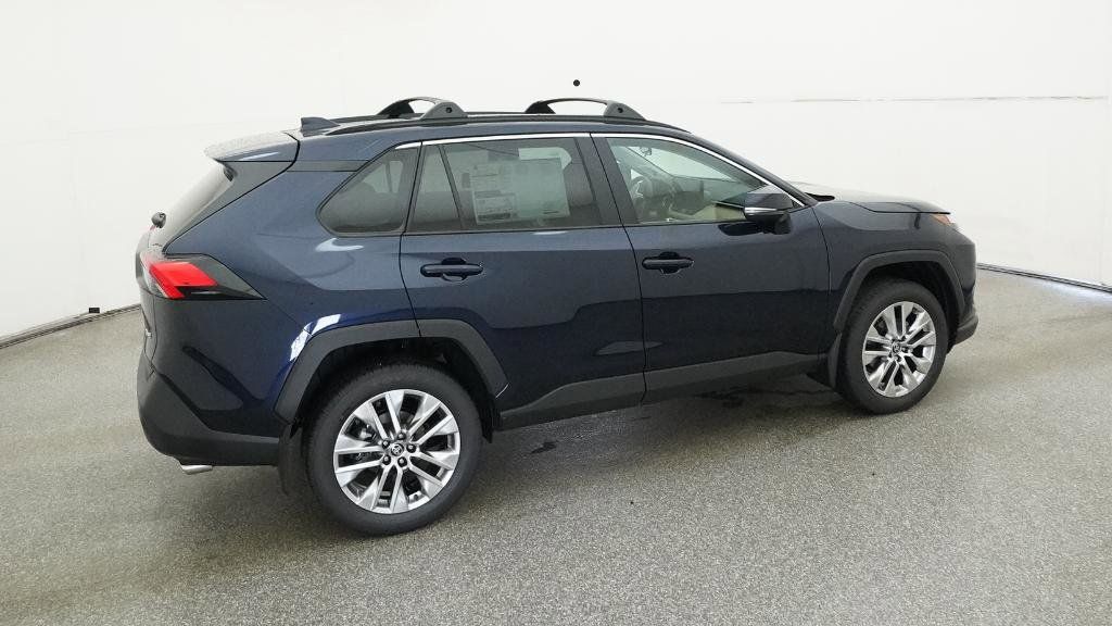 Thumbnail: 2025 Toyota RAV4 - 28