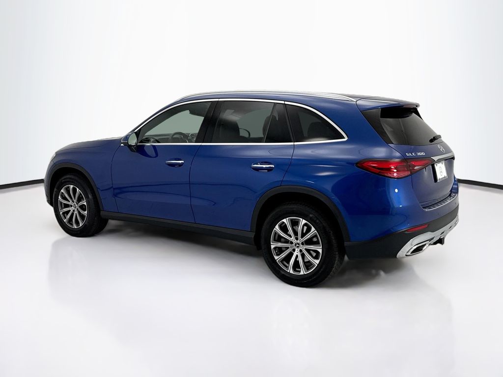 Thumbnail: 2026 Mercedes-Benz GLC - 7