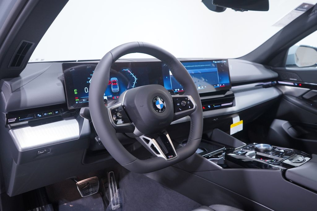 2025 BMW 5 Series 530i 6