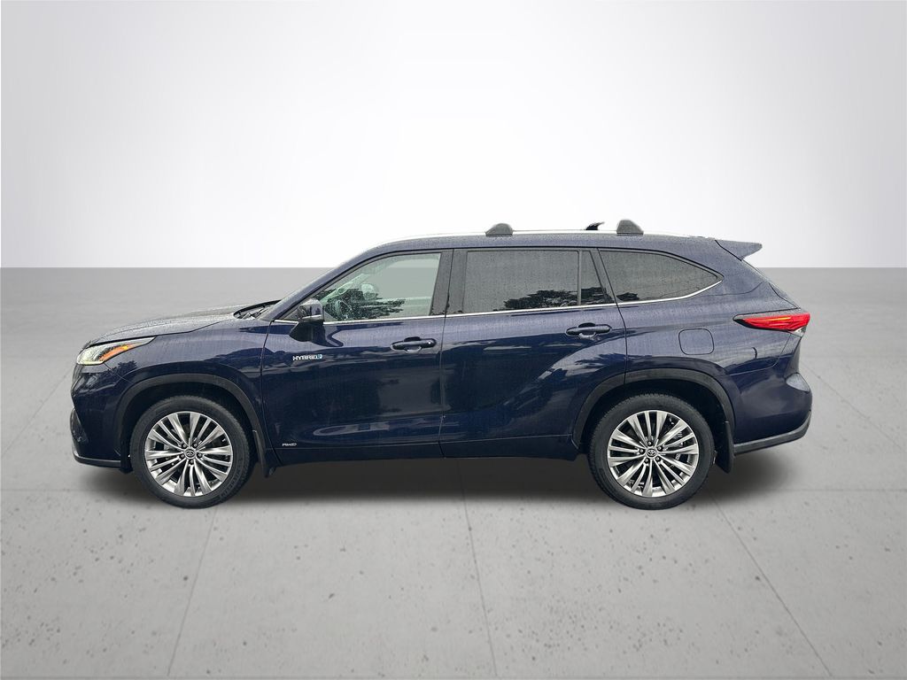 2021 Toyota Highlander Hybrid Platinum
