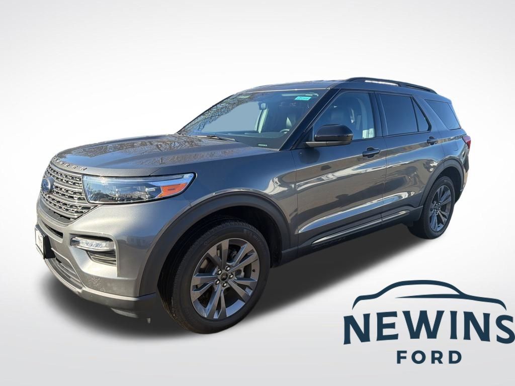 2023 Ford Explorer XLT AWD