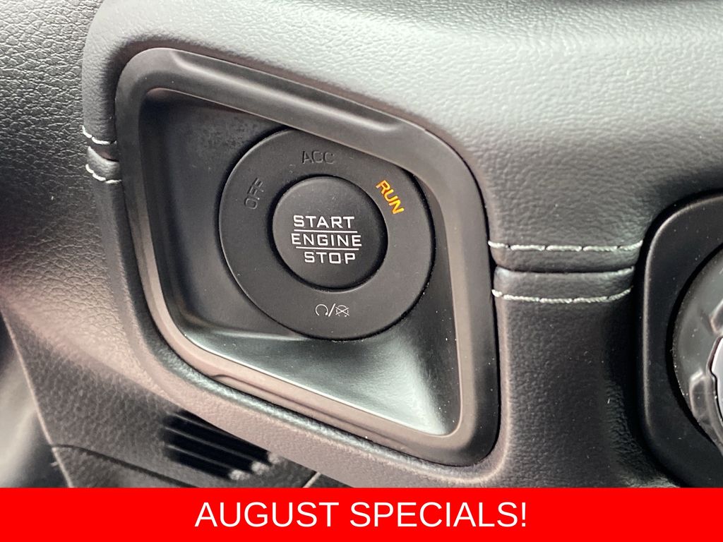 Used 2025 Jeep Wrangler SUV