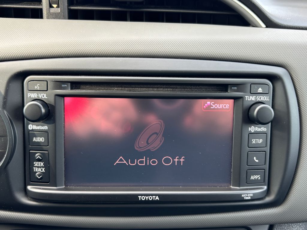 Thumbnail: 2016 Toyota Yaris - 13