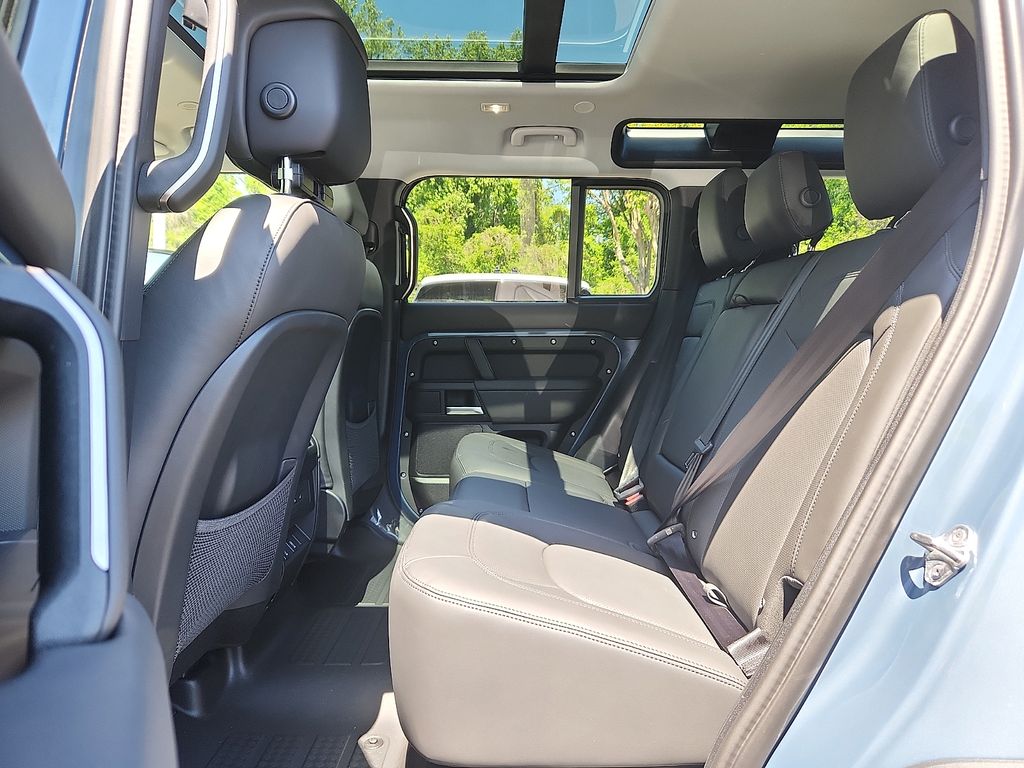 Thumbnail: 2026 Land Rover Defender - 5