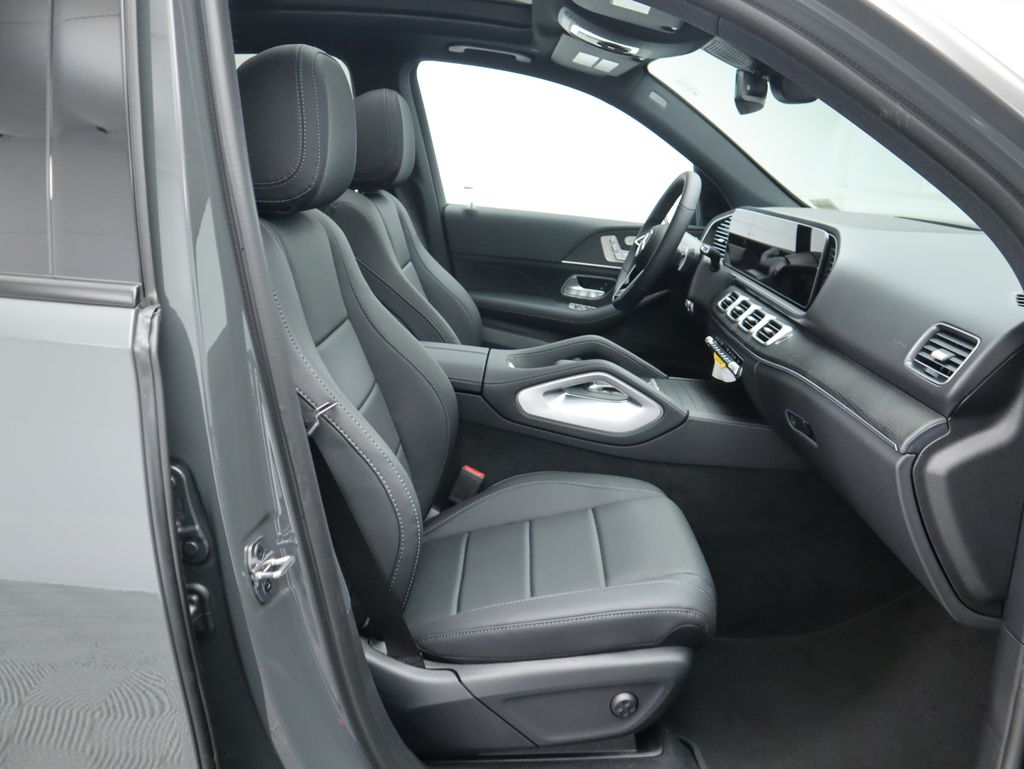 Thumbnail: 2026 Mercedes-Benz GLE - 22