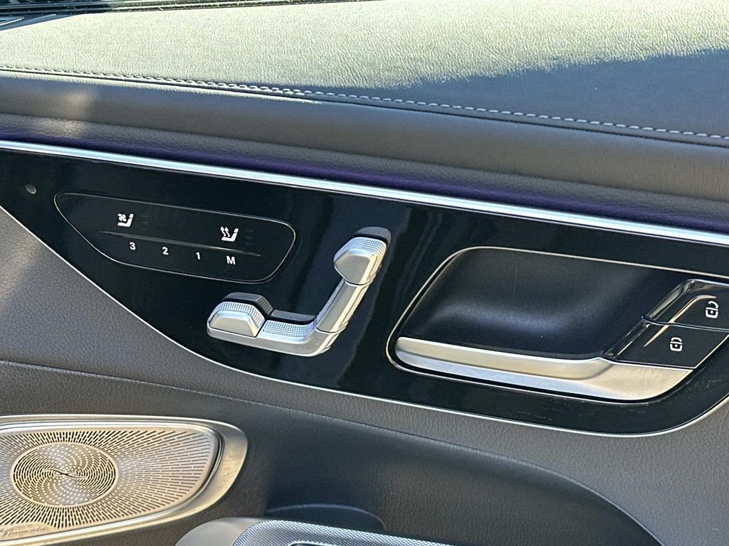 Thumbnail: 2025 Mercedes-Benz GLC - 20