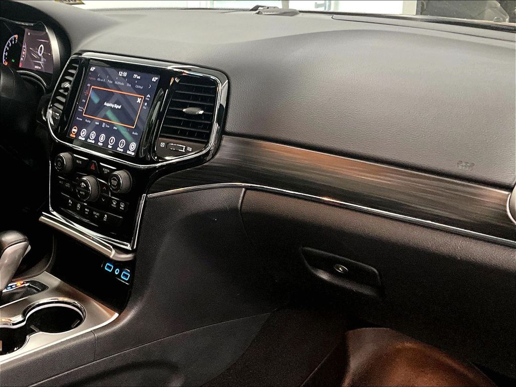 2020 Jeep Grand Cherokee — photo 14