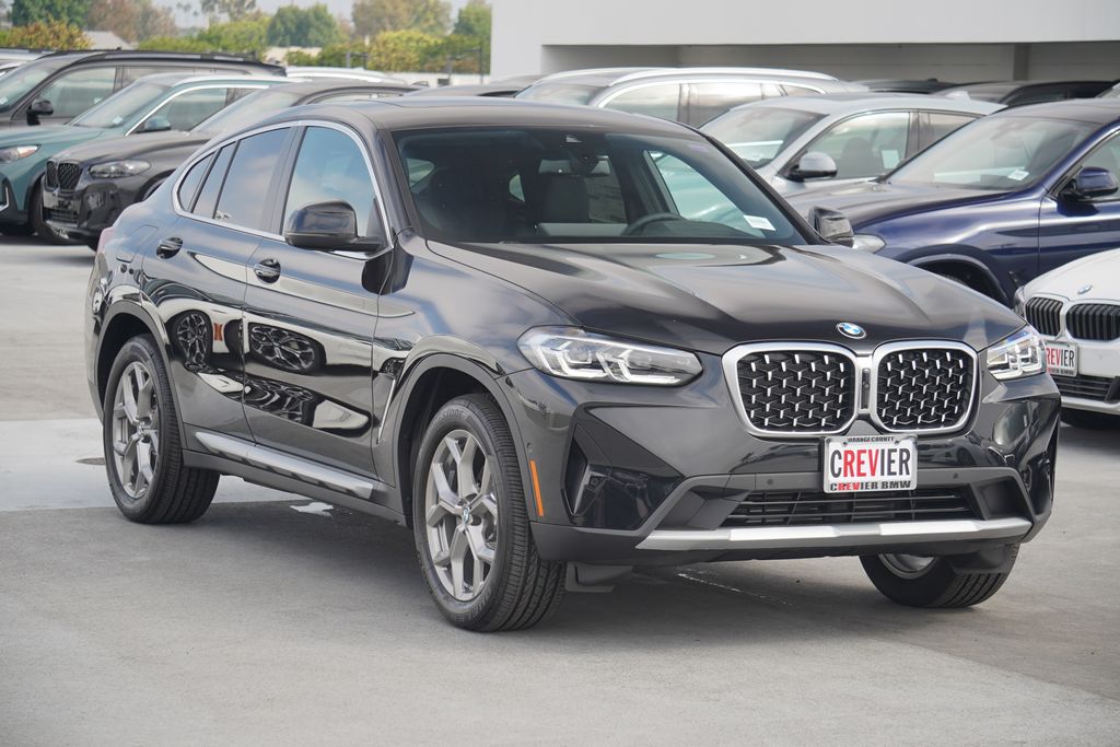 2025 BMW X4 xDrive30i 3